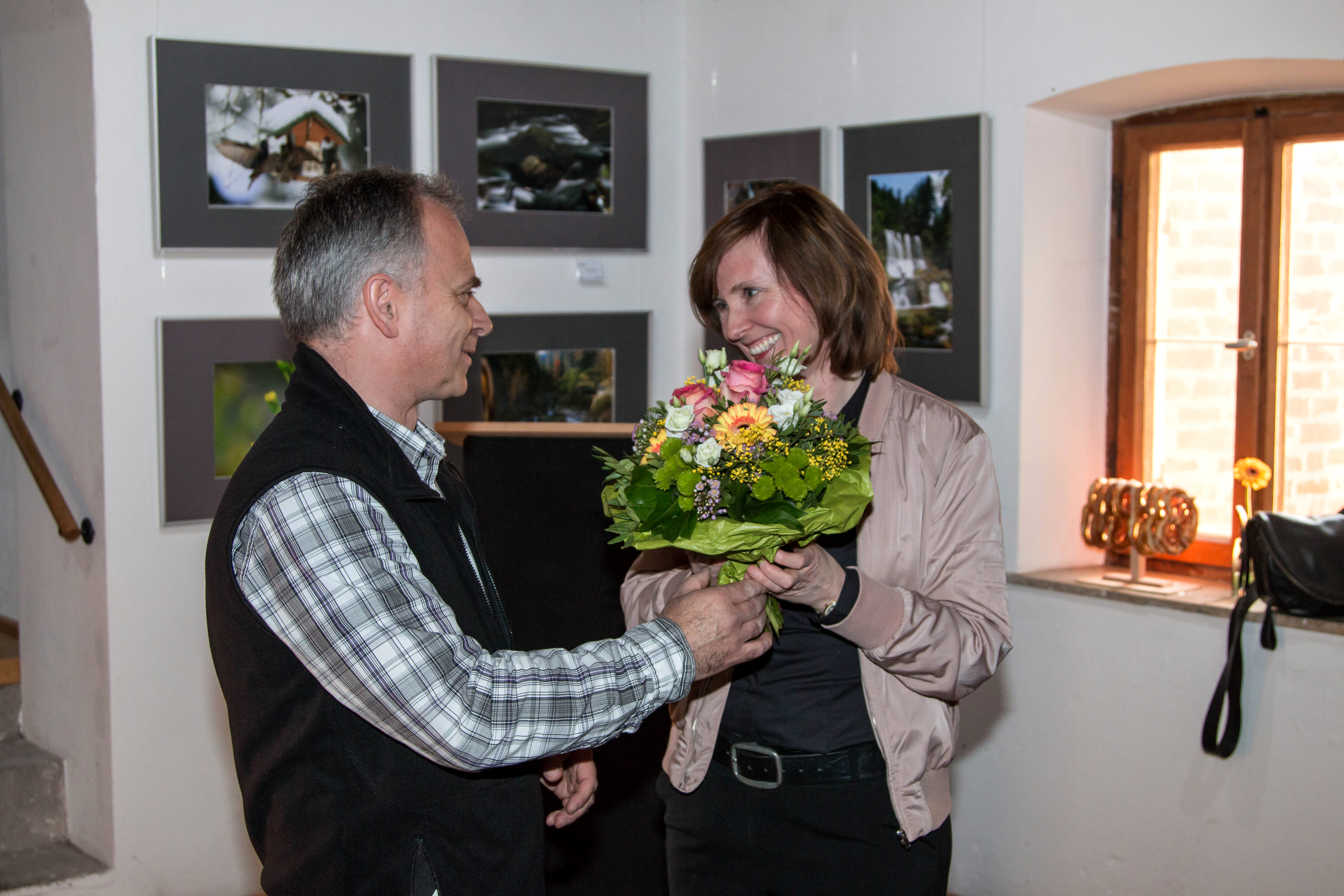 20170421 3780054 20170422 1358740526