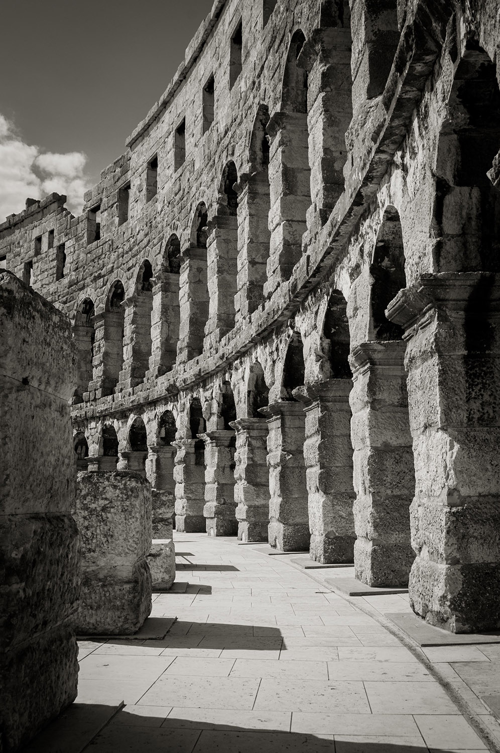 03 04 amphitheater klein 20200527 1097185210